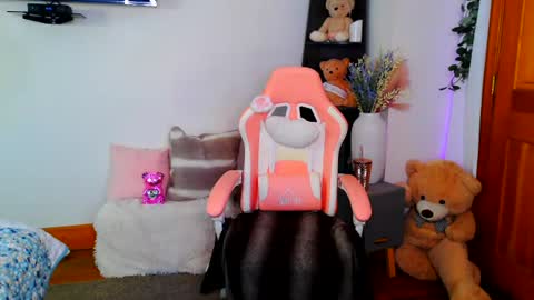 Jessabelle Diamond online show from July 23, 2026, 1:20 pm