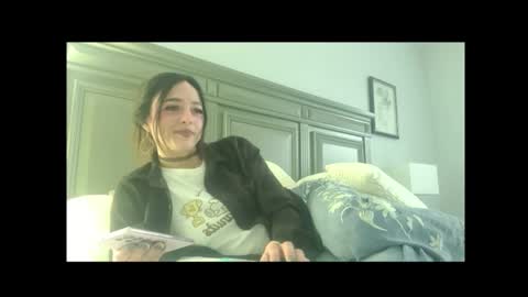 Snapshot of jessalynn25 chatting on March 5, 2025, 10:32 pm Jessa Lynn online show from March 5, 2025, 10:32 pm