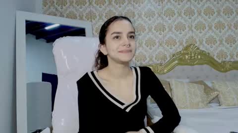 Snapshot of jessb_ chatting on October 4, 2025, 7:34 pm jessb_ online show from October 4, 2025, 7:34 pm