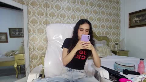 Snapshot of jessb_ chatting on November 11, 2025, 6:41 pm jessb_ online show from November 11, 2025, 6:41 pm