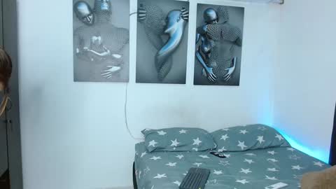 Snapshot of jessdant_luv chatting on December 11, 2024, 6:36 am Hello we are Jesse and Dante. online show from December 11, 2024, 6:36 am