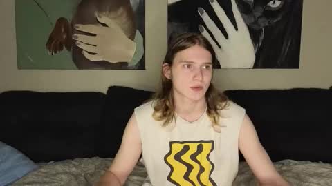 Snapshot of jesse___james chatting on November 9, 2025, 12:42 am Jesse online show from November 9, 2025, 12:42 am