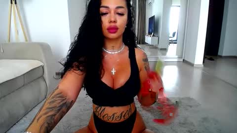Jess online show from June 6, 2026, 6:40 am