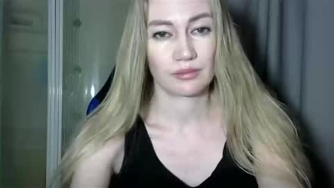 Snapshot of jessfox1 chatting on January 7, 2025, 1:38 am JessFox1 online show from January 7, 2025, 1:38 am