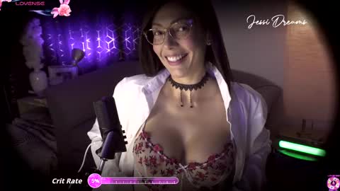 Snapshot of jessi_dreams chatting on September 19, 2025, 2:46 am Jessica Gomez online show from September 19, 2025, 2:46 am