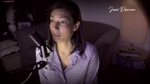 Snapshot of jessi_dreams chatting on October 2, 2025, 4:19 am Jessica Gomez online show from October 2, 2025, 4:19 am