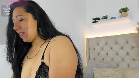 Snapshot of jessica__milf chatting on May 3, 2026, 3:23 am jessica__milf online show from May 3, 2026, 3:23 am