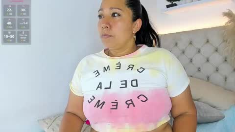 Snapshot of jessica__milf chatting on May 25, 2026, 7:09 pm jessica__milf online show from May 25, 2026, 7:09 pm