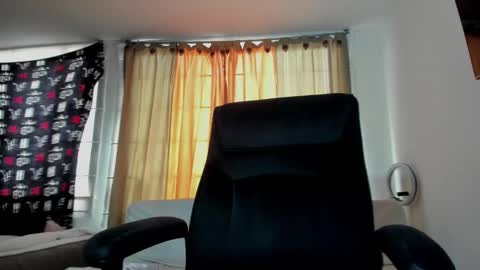 Snapshot of jessica_rabbit777_ chatting on February 16, 2025, 9:48 pm jessica_rabbit777_ online show from February 16, 2025, 9:48 pm