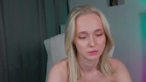 Snapshot of jessica_rays chatting on June 5, 2026, 6:52 am Jessica online show from June 5, 2026, 6:52 am