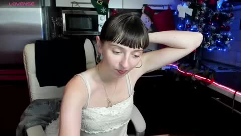 jessicaforris online show from December 10, 2024, 1:33 pm