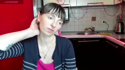 jessicaforris online show from January 25, 2025, 10:51 am