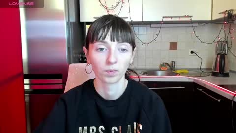 jessicaforris online show from February 10, 2025, 7:47 am