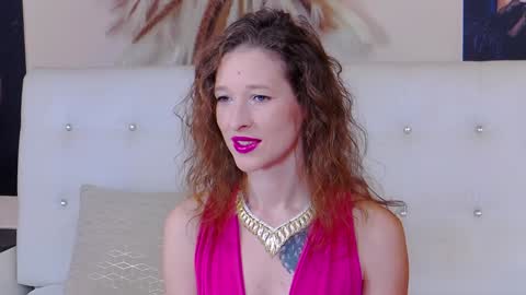 Snapshot of jessicagibson chatting on January 4, 2025, 10:27 am Jessica online show from January 4, 2025, 10:27 am