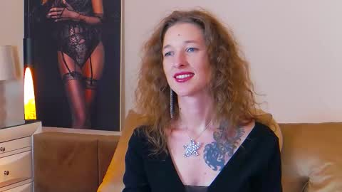 Snapshot of jessicagibson chatting on March 12, 2025, 7:28 pm Jessica online show from March 12, 2025, 7:28 pm