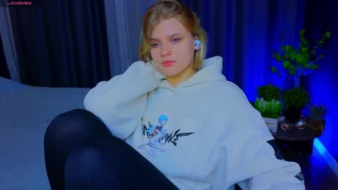 jessicaoconnor online show from December 18, 2024, 4:06 pm