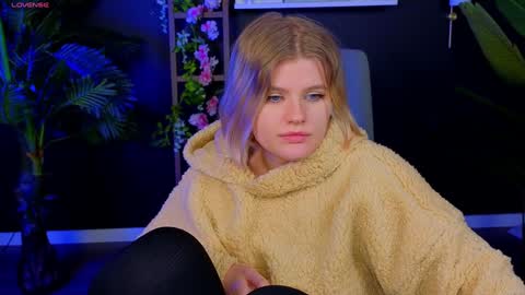 jessicaoconnor online show from December 19, 2024, 4:13 pm