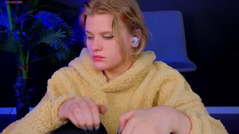 jessicaoconnor online show from December 19, 2024, 7:18 pm