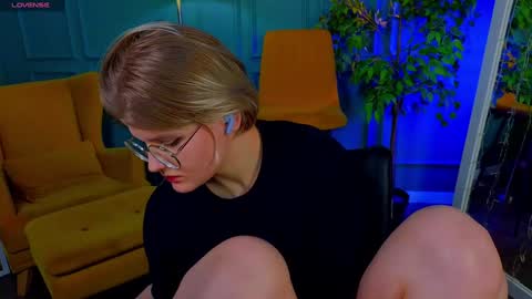 jessicaoconnor online show from January 9, 2025, 1:45 pm
