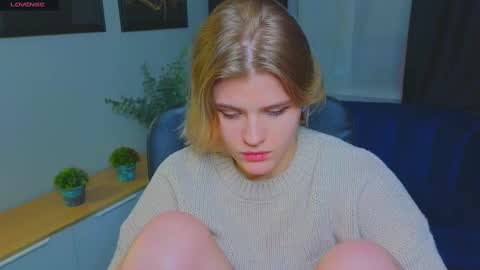 jessicaoconnor online show from January 12, 2025, 4:29 pm