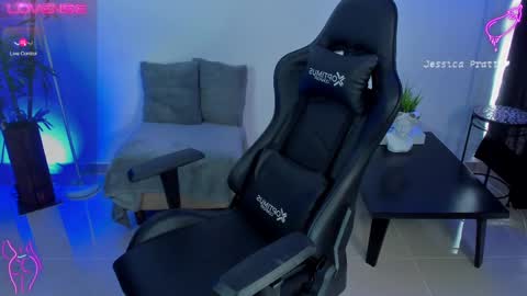  Jessica Pratt  IG jessicaxpratt online show from February 13, 2025, 5:33 pm