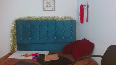 jessicarabbit4 online show from March 3, 2025, 6:59 am