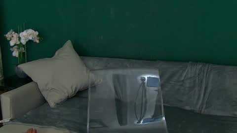 Snapshot of jessie_sinn chatting on February 25, 2026, 4:05 pm Jessie online show from February 25, 2026, 4:05 pm