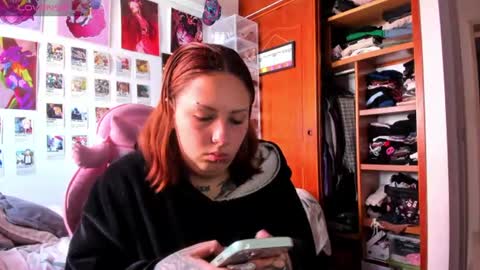Snapshot of jessie_williams_01 chatting on August 4, 2026, 2:19 pm Your Sweet Angel online show from August 4, 2026, 2:19 pm