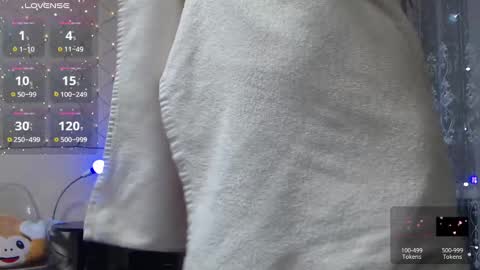 Snapshot of jessiemays chatting on March 9, 2025, 12:31 am Jess online show from March 9, 2025, 12:31 am