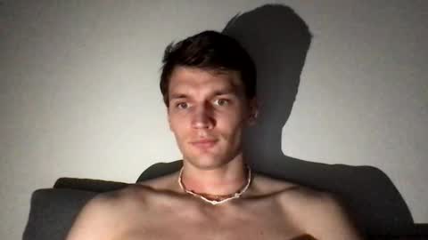 Snapshot of jessierise chatting on March 6, 2025, 3:02 am JessieRise online show from March 6, 2025, 3:02 am