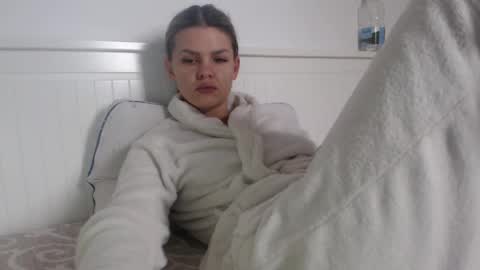 Snapshot of jessiexryan chatting on February 19, 2026, 7:26 am jessieryan online show from February 19, 2026, 7:26 am