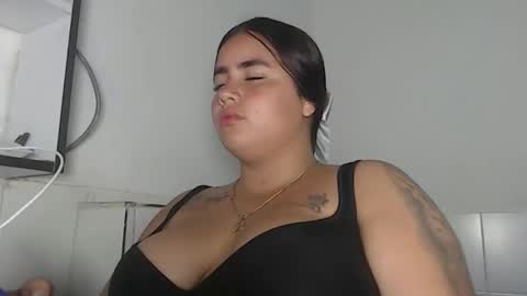 jessik_lov3 online show from April 22, 2026, 3:53 am