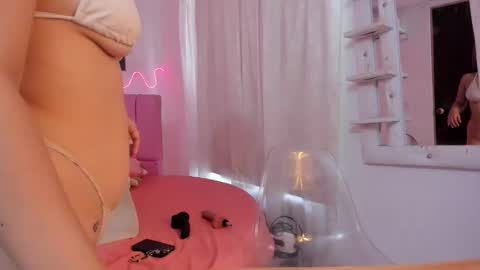 Snapshot of jessika_horny01 chatting on February 14, 2026, 9:33 pm jessica online show from February 14, 2026, 9:33 pm