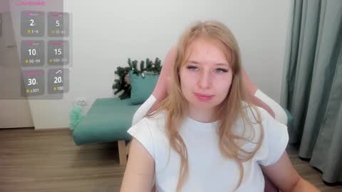 Snapshot of jessy_comely chatting on December 11, 2024, 10:14 am Jessy online show from December 11, 2024, 10:14 am