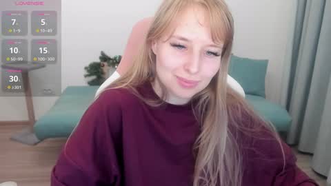 Snapshot of jessy_comely chatting on December 26, 2024, 8:42 pm Jessy online show from December 26, 2024, 8:42 pm