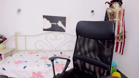 Jessy online show from January 15, 2025, 4:00 pm