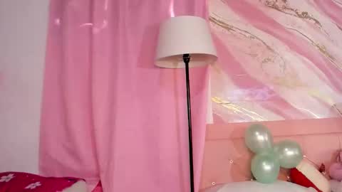 Snapshot of jessyzoe chatting on October 8, 2025, 3:20 pm Jessy online show from October 8, 2025, 3:20 pm