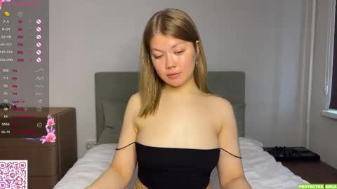 Mona online show from April 21, 2026, 4:30 am