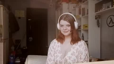 I am Gina ntmu Lets hit 10 Thumbs Up together online show from June 9, 2026, 10:38 am