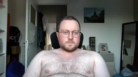 Snapshot of jeuneloup92 chatting on January 17, 2025, 4:26 pm jeuneloup92 online show from January 17, 2025, 4:26 pm