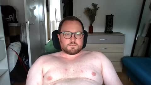 Snapshot of jeuneloup92 chatting on September 18, 2025, 3:36 pm jeuneloup92 online show from September 18, 2025, 3:36 pm