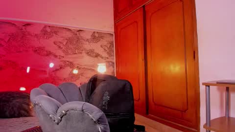 jeus_stanley online show from March 29, 2026, 3:28 am