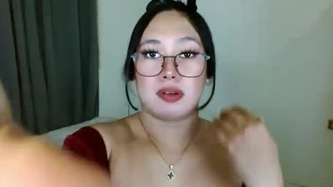 Snapshot of jewel_28 chatting on December 24, 2024, 4:19 pm Jewel online show from December 24, 2024, 4:19 pm