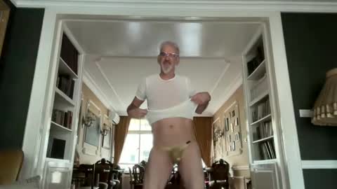 Snapshot of jewlronny chatting on January 2, 2025, 8:17 am jewlronny online show from January 2, 2025, 8:17 am