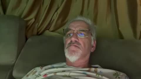 Snapshot of jewlronny chatting on November 30, 2025, 6:12 pm jewlronny online show from November 30, 2025, 6:12 pm