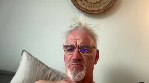 Snapshot of jewlronny chatting on April 10, 2026, 2:55 pm jewlronny online show from April 10, 2026, 2:55 pm