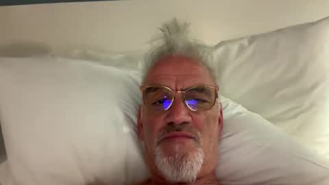 Snapshot of jewlronny chatting on April 12, 2026, 7:08 pm jewlronny online show from April 12, 2026, 7:08 pm