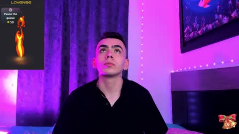 Snapshot of jey_keler chatting on December 16, 2024, 8:52 am jey keler online show from December 16, 2024, 8:52 am