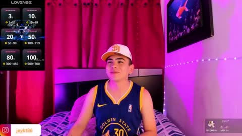 Snapshot of jey_keler chatting on February 15, 2025, 4:36 am jey keler online show from February 15, 2025, 4:36 am