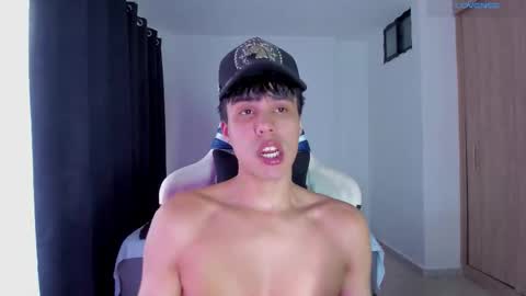 Snapshot of jeyden_camilo chatting on February 24, 2026, 8:18 pm Jeyden Camilo online show from February 24, 2026, 8:18 pm